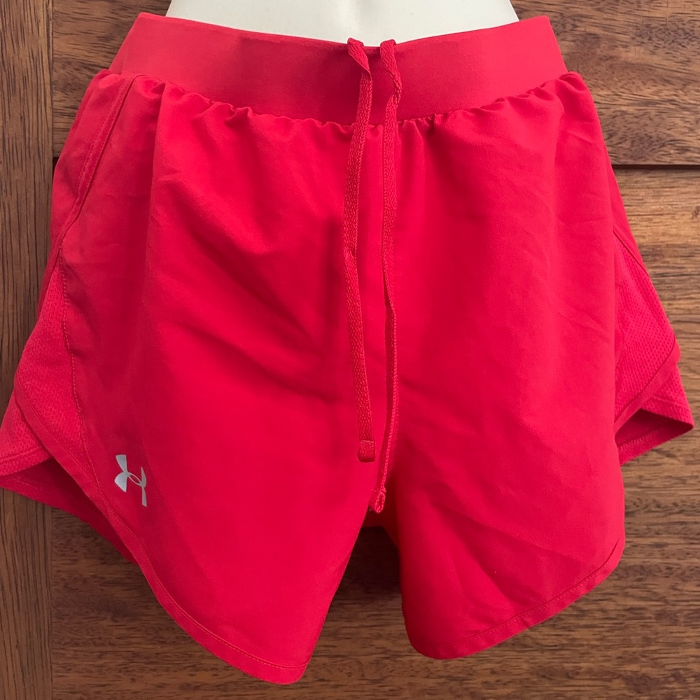 Under Armor short. Size S. Wearing once.